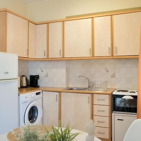 Sunny City Studio Apartment Kalamata Luaran gambar