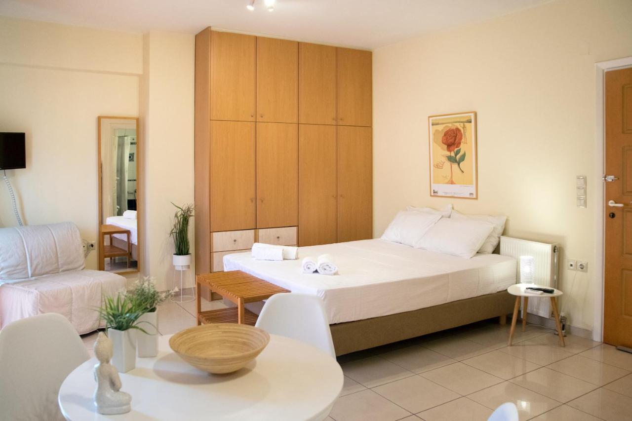 Sunny City Studio Apartment Kalamata Luaran gambar