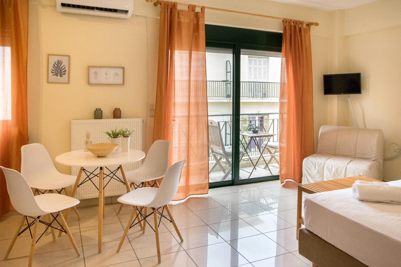 Sunny City Studio Apartment Kalamata Luaran gambar