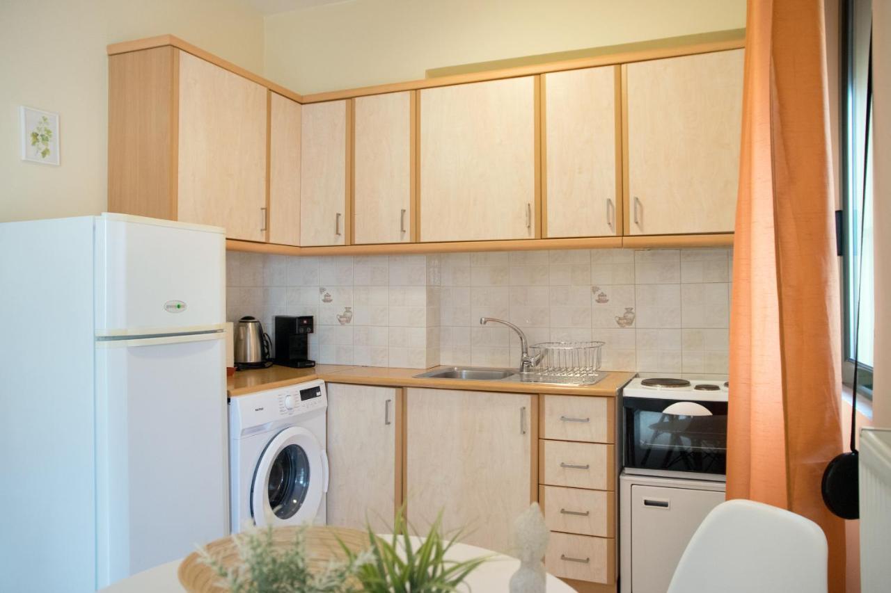 Sunny City Studio Apartment Kalamata Luaran gambar